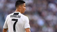 FILE PHOTO: Juventus&#039; Cristiano Ronaldo at Allianz Stadium, Turin, Italy - September 29, 2018.  REUTERS/Alberto Lingria/File Photo