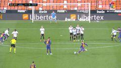 Un libre directo de maestro: otro golpeo milimétrico de Messi para salvar al Barça