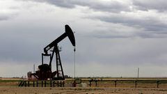 El petróleo opera a la baja. ¿Cuánto cuesta y a cuánto se cotiza un barril de crudo Brent y West Texas Intermediate (WTI) hoy, 18 de diciembre? Así los precios.