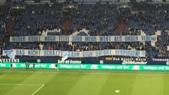 La pancarta de los aficionados del Schalke 04 contra Leon Goretzka: &quot;Ni el dinero ni los t&iacute;tulos valen m&aacute;s que nuestro club. Quien no lo entienda puede irse al cuerno ya mismo&quot;.