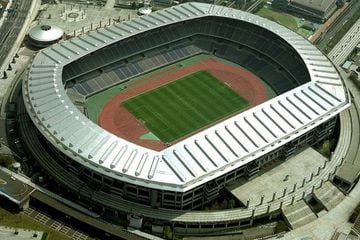El Estadio Internacional de Yokohama será la última sede en sumarse en esta lista. El estadio recibió la final de Corea-Japón 2002 y recibirá la final olímpica masculina de Tokio 2020.