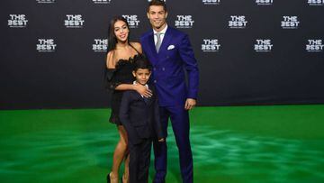 THE BEST FIFA FOOTBALL AWARDS  Cristiano and girlfriend Georgina star on FIFA gala 'green carpet'  Ronaldo with partner Georgina and son Cristiano Jr. at Fifa's The Best awards.