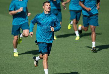 Cristiano Ronaldo pictured in today's training session in Valdebebas.