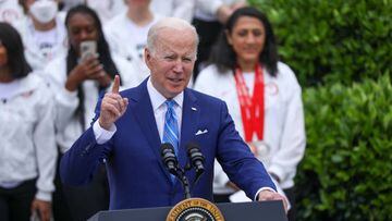 El plan del presidente estadounidense Joe Biden para perdonar hasta $10,000 en préstamos para universitarios.