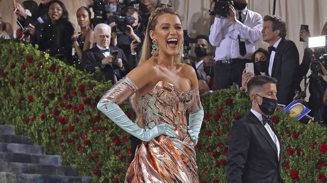 Blake Lively confirma que no asistirá a la Met Gala 2023