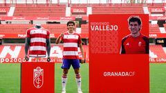 24-07 Presentacion de Jesus Vallejo como nuevo jugador del Granada CF. 
