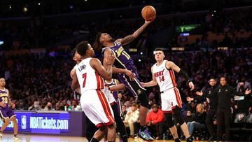 The Los Angeles Lakers host the Miami Heat in the Staples Center hoping to snap out of their early season form. They have won just 6 of 11 so far this year.