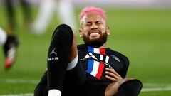 Neymar, dolorido en un partido contra el Montepellier.