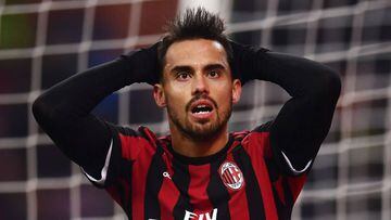 El Hellas Verona golea y agrava la crisis del Milán