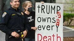 Protesters leave body bags outside Trump hotel in New York