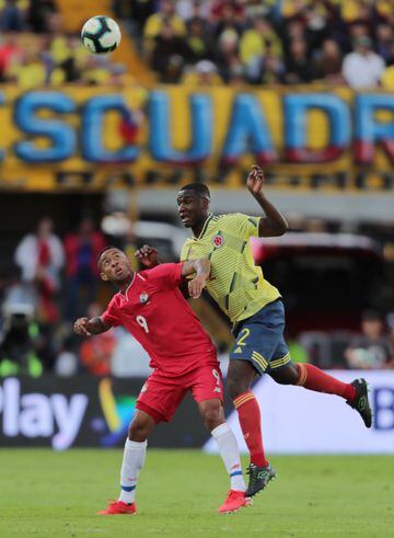 Colombia vence a Panamá en el estadio El Campín en amistoso de preparación para la Copa América de Brasil.