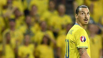 Zlatan Ibrahimovic, con la camiseta de Suecia