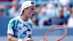 MASON, OHIO - AUGUST 15: Diego Schwartzman of Argentina celebrates while playing Alex Molcan of Slovakia during the Western & Southern Open at Lindner Family Tennis Center on August 15, 2022 in Mason, Ohio.   Matthew Stockman/Getty Images/AFP
== FOR NEWSPAPERS, INTERNET, TELCOS & TELEVISION USE ONLY ==