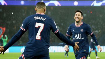 Lionel Messi of Paris Saint-Germain celebrates scoring his side&#039;s third goal with Kylian Mbappe during the UEFA Champions League, Group A football match between Paris Saint-Germain and Club Brugge on December 7, 2021 at Parc des Princes stadium in Pa