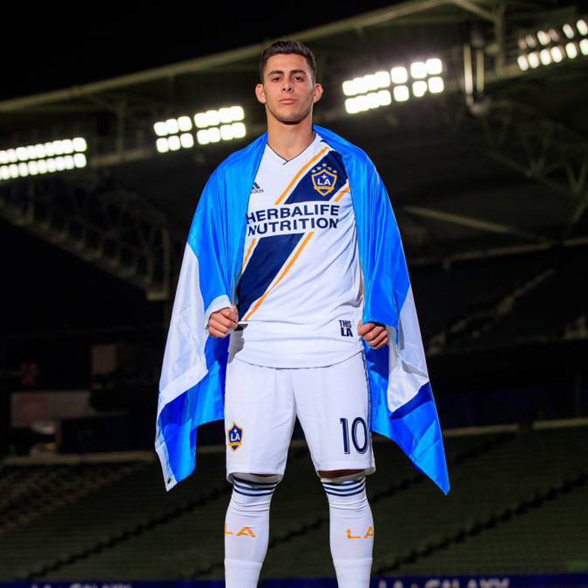 Cristian Pavón llevará la camiseta número 10 con LA Galaxy - AS USA