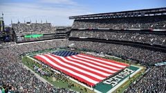 FILE PHOTO: A general view during national anthem before game between Philadelphia Eagles and Washington Redskins at Lincoln Financial Field in Philadelphia, Pennsylvania, U.S. September 8, 2019.  Mandatory Credit: Eric Hartline-USA TODAY Sports via REUTERS/File Photo