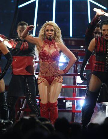 Britney Spears en su actuación de anoche en los Billboard Music Awards.