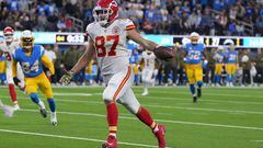 Nov 20, 2022; Inglewood, California, USA; Kansas City Chiefs tight end Travis Kelce (87) celebrates after scoring on a 17-yard touchdown reception with 31 seconds left against the Los Angeles Chargers SoFi Stadium. Mandatory Credit: Kirby Lee-USA TODAY Sports