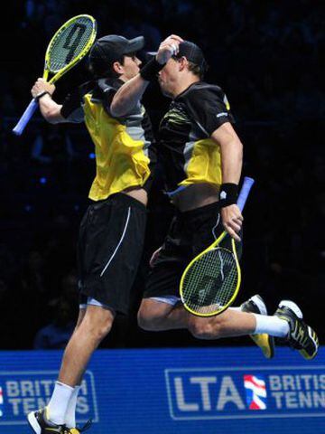Mike y Bob Bryan. Una de las mejores parejas de dobles en tenis de todos los tiempos. Suman 106 y 109 títulos en esa especialidad y son los actuales número 1 del ránking mundial. 
