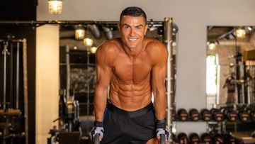 Cristiano Ronaldo, en una imagen entrenándose en el gimnasio.
