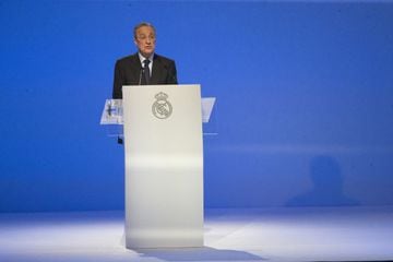 Real Madrid president Florentino Pérez speaks to club members at Los Blancos' general assembly on Sunday.