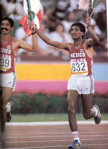 El 3 de agosto de 1984, Raúl González y Ernesto Canto hicieron el '1-2' para México en la marcha de 20 kilómetros de los Juegos Olímpicos de Los Ángeles (González, plata; Canto, oro). Desde entonces, México no ha vuelto a repetir doblete en el podio olímpico.