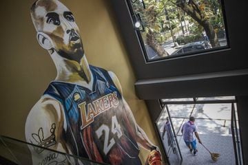 Mural of former NBA star Kobe Bryant is seen at the "House of Kobe" basketball court on January 28, 2020 in Valenzuela, Metro Manila, Philippines.