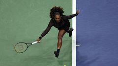 NEW YORK, NEW YORK - SEPTEMBER 02: Serena Williams of the United States in action in her match against Ajla Tomlijanovic of Australia during their Women's Singles Third Round match on Day Five of the 2022 US Open at USTA Billie Jean King National Tennis Center on September 02, 2022 in the Flushing neighborhood of the Queens borough of New York City.   Julian Finney/Getty Images/AFP
== FOR NEWSPAPERS, INTERNET, TELCOS & TELEVISION USE ONLY ==