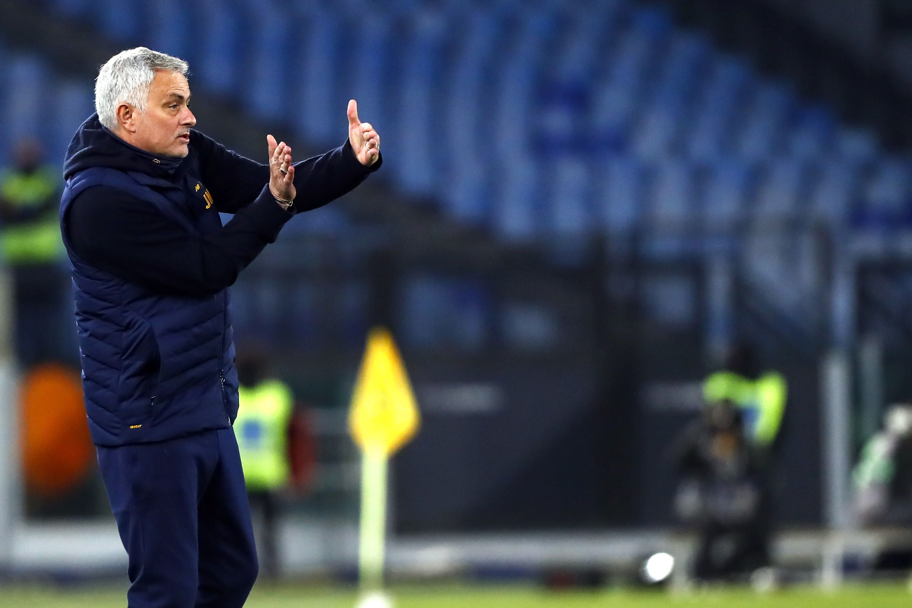 Rome (Italy), 04/02/2023.- Roma's coach Jose Mourinho reacts during the Italian Serie A soccer match AS Roma vs Empoli FC at Olimpico stadium in Rome, Italy, 04 February 2023. (Italia, Roma) EFE/EPA/ANGELO CARCONI
