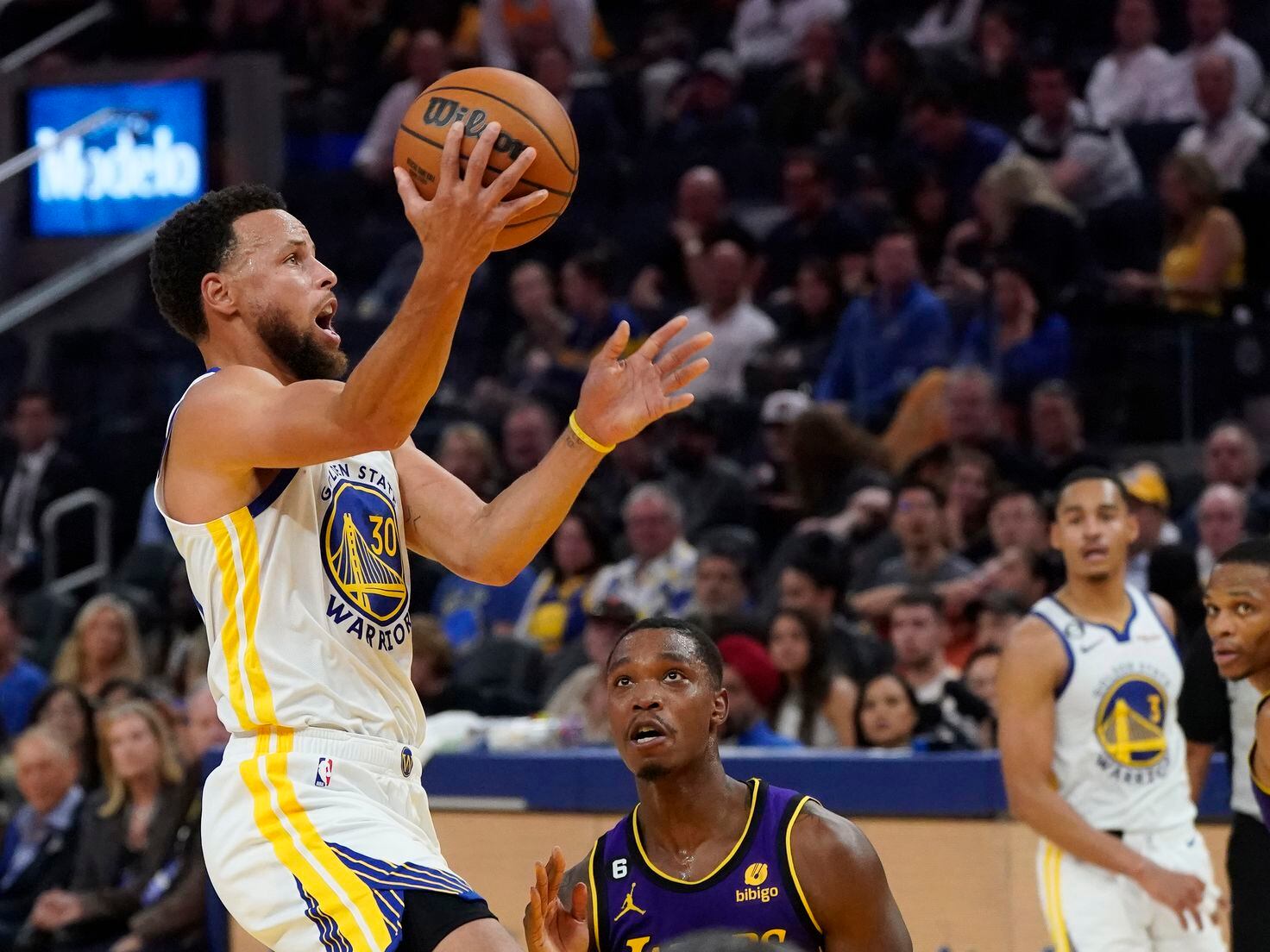 The Golden State Warriors and the 14 Teams Chasing Them - The New