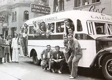 As&iacute; se movilizaba la selecci&oacute;n argentina por las calles de Santiago en 1926.