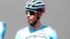 El ciclista español David de la Cruz posa antes de la salida de la novena etapa del Giro de Italia entre Isernia y la subida al Blockhaus.