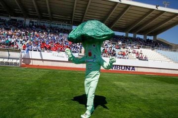 The 10 Weirdest Mascots in Sports