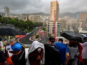 Seguidores disfrutando del Gran Premio de Mónaco. 