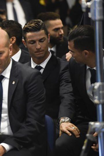 Real Madrid squads attend new sponsorship presentation
