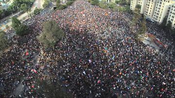 Así fue la nueva marcha en Plaza Italia: el video del 'súper lunes'