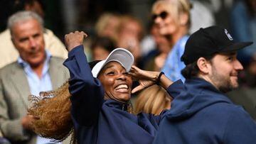 US player an sister of Serena Williams, Venus Williams reacts as she arrives to attend her sister's women's singles tennis match against France's Harmony Tan on the second day of the 2022 Wimbledon Championships at The All England Tennis Club in Wimbledon, southwest London, on June 28, 2022. - RESTRICTED TO EDITORIAL USE (Photo by Glyn KIRK / AFP) / RESTRICTED TO EDITORIAL USE (Photo by GLYN KIRK/AFP via Getty Images)
