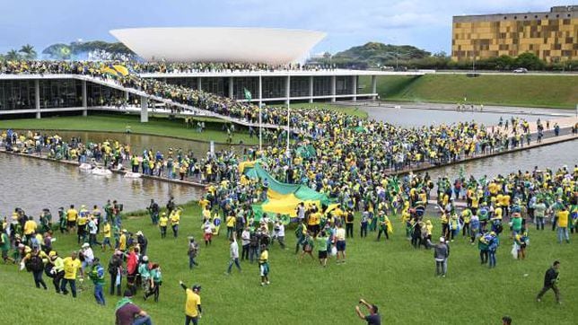 Seguidores de Bolsonaro toman el Congreso de Brasil