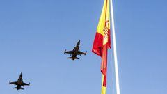 Bandera de España: ¿por qué es roja y gualda y cuál es el origen y  significado del escudo? 