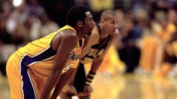 En 2000, tras su primer campeonato, Kobe confeccion&oacute; un par de anillos para sus padres; uno de ellos se vendi&oacute; en mayo y el otro cambiar&aacute; de due&ntilde;o pronto.