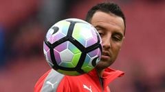 Reports link Santi Cazorla with Atletico Madrid as deal runs out