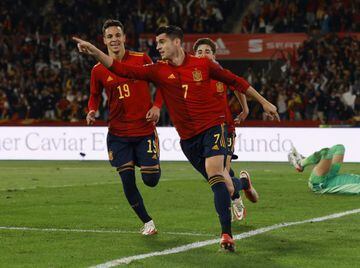 Álvaro Morata celebrate scoring Spain's winner against Sweden on Sunday.