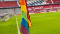 “Se estiman 142 futbolistas profesionales homosexuales en España”