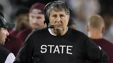 What did Mississippi state head coach Mike Leach die of? - AS USA