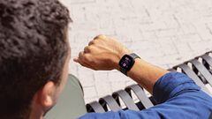 “Lo tiene todo y más”: así es Fitbit Versa 3, la mejor alternativa al Apple Watch