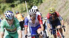 Hautacam (France), 21/07/2022.- Green Jersey Belgium rider Wout Van Aert (L) of Jumbo Visma, French rider Thibaut Pinot (C) of Groupama Fdj and Colombian rider Daniel Martinez (R) of Ineos Grenadiers in action during the 18th stage of the Tour de France 2022 over 143.2km from Lourdes to Hautacam, France, 21 July 2022. (Ciclismo, Bélgica, Francia) EFE/EPA/GUILLAUME HORCAJUELO
