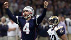 NEW ORLEANS, UNITED STATES:  New England Patriots kicker Adam Vinatieri (L) jumps for joy after kicking the game wining field goal 03 Super Bowl XXXVI 03 February, 2002 in New Orleans, Louisiana. The Patriots defeated the St. Louis Rams 20-17 for the NFL championship. AFP PHOTO/Timothy A. CLARY (Photo credit should read TIMOTHY A. CLARY/AFP/Getty Images)