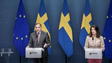 Stockholm (Sweden), 13/05/2020.- Swedish Prime Minister Stefan Lofven (L) speaks next to Foreign Minister Ann Linde (R) during a press briefing on the current situation of the ongoing pandemic of the COVID-19 disease caused by the SARS-CoV-2 coronavirus i