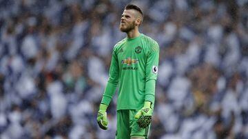 Britain Soccer Football - Tottenham Hotspur v Manchester United - Premier League - White Hart Lane - 14/5/17 Manchester United&#039;s David De Gea looks dejected  Action Images via Reuters / Andrew Couldridge Livepic EDITORIAL USE ONLY. No use with unauthorized audio, video, data, fixture lists, club/league logos or &quot;live&quot; services. Online in-match use limited to 45 images, no video emulation. No use in betting, games or single club/league/player publications.  Please contact your account representative for further details.