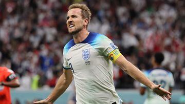 Football legends such as David Villa and John Terry are tipping Tottenham and England striker Harry Kane for a move to Real Madrid.
